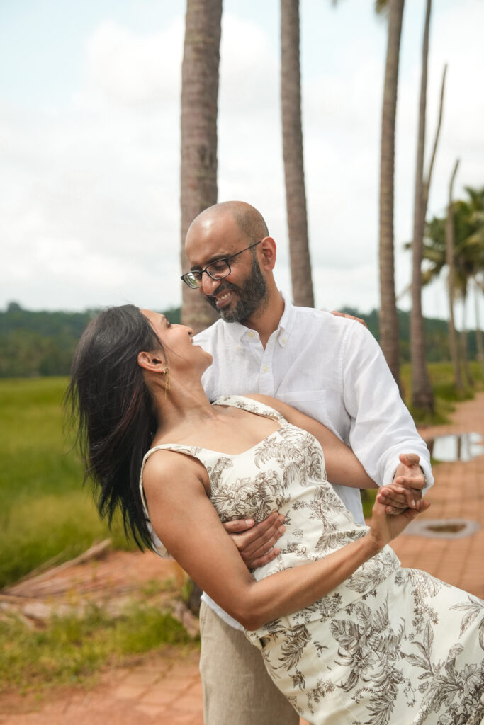 Couple portrait photography in Kerala by SaruCouple portrait photography in Kerala by Saru